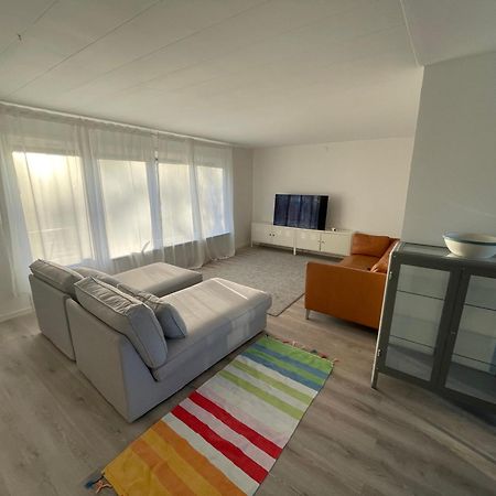 Modern 3 Bed Rooms In Almhult Close To Vaxjo Airport Zewnętrze zdjęcie